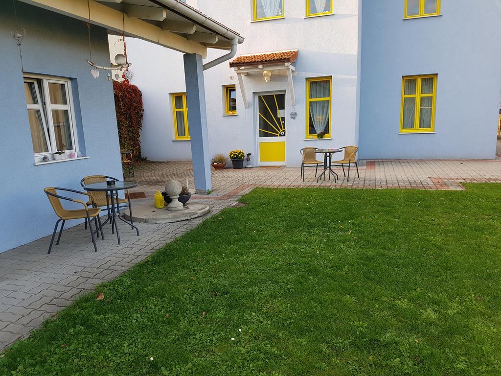 Villa Sonnenschein Laa an der Thaya Eksteriør billede